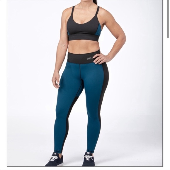 EVREE x Barbella Booty Leggings - Picture 7 of 9